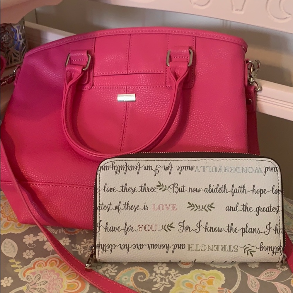 💕Jewell by 31 Gifts💕